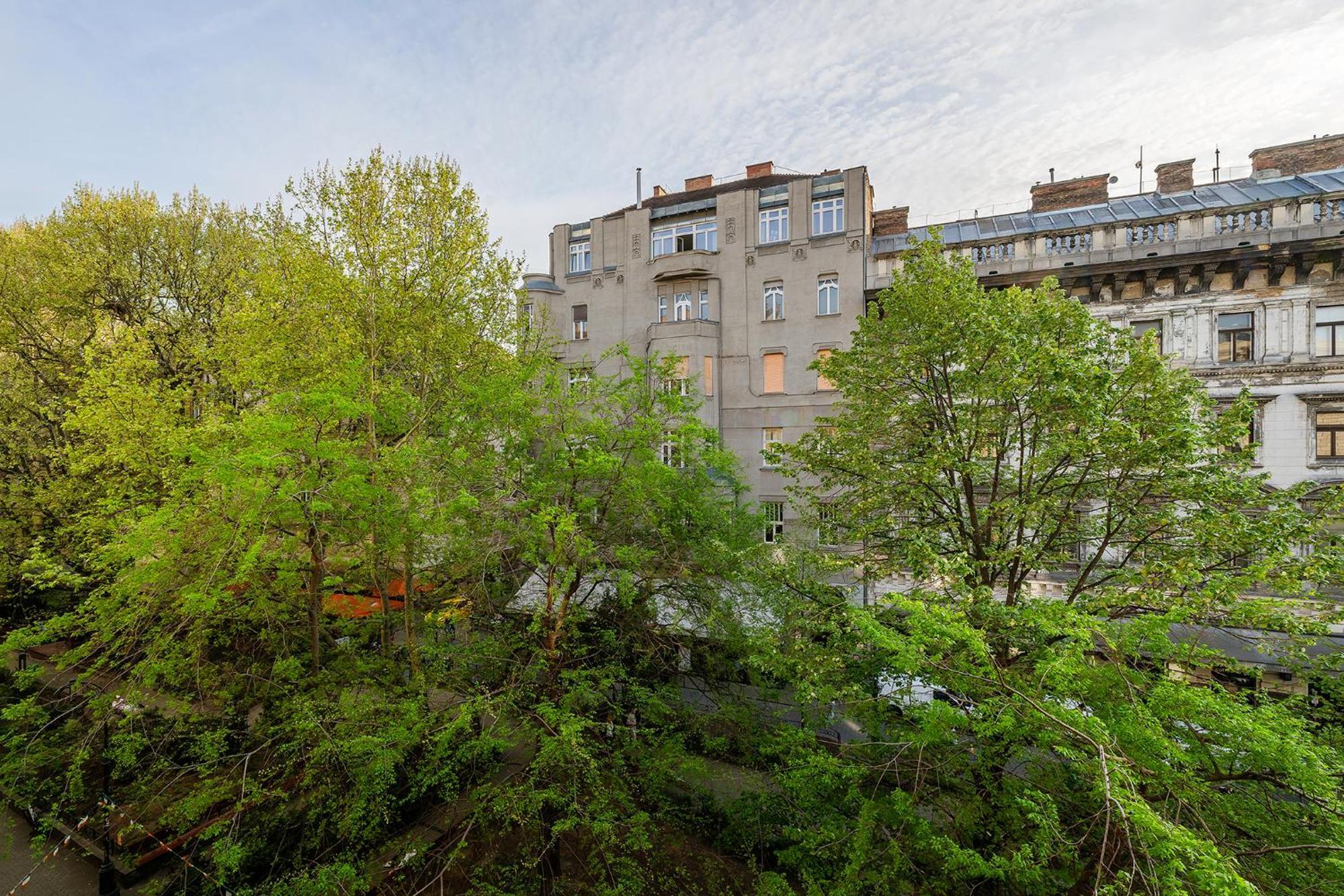 Liszt Modern Chic Apartment Budapest Bagian luar foto